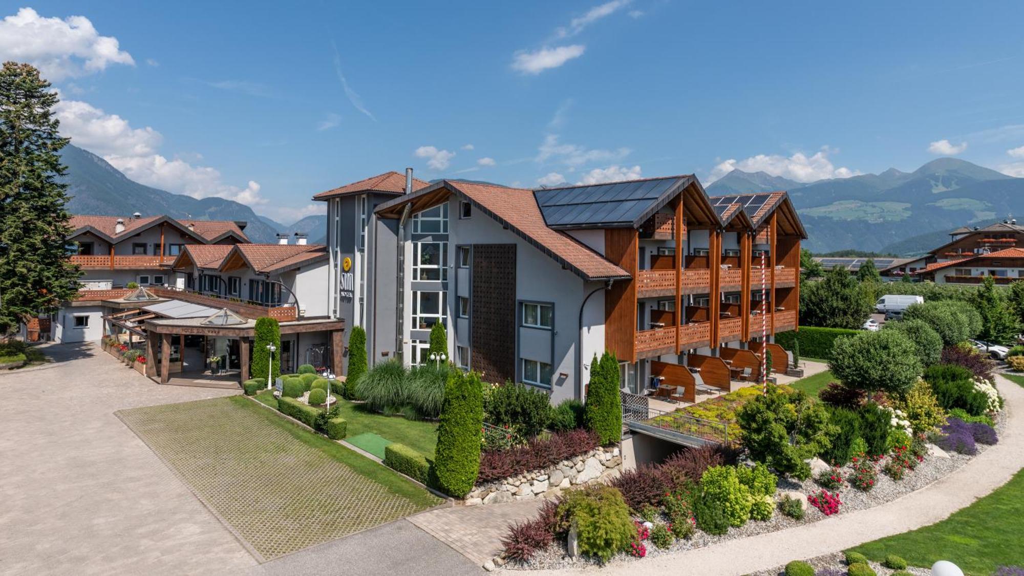 Hotel Sun Natz-Schabs Ngoại thất bức ảnh